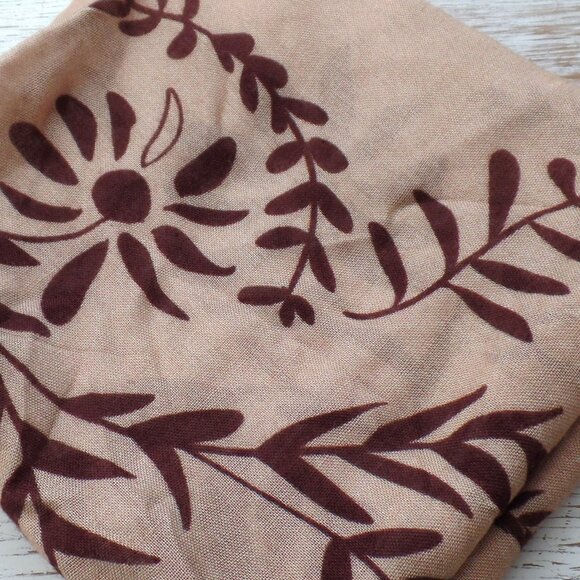 Free People Iconic Print Bandana Scarf 27" x 27" TAN with Brown Floral NWOT - Picture 1 of 8